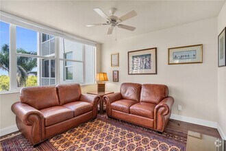 Building Photo - 5550 Heron Point Dr