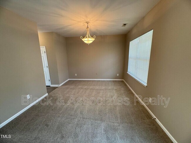 Foto del edificio - 1530 Eva Mae Dr