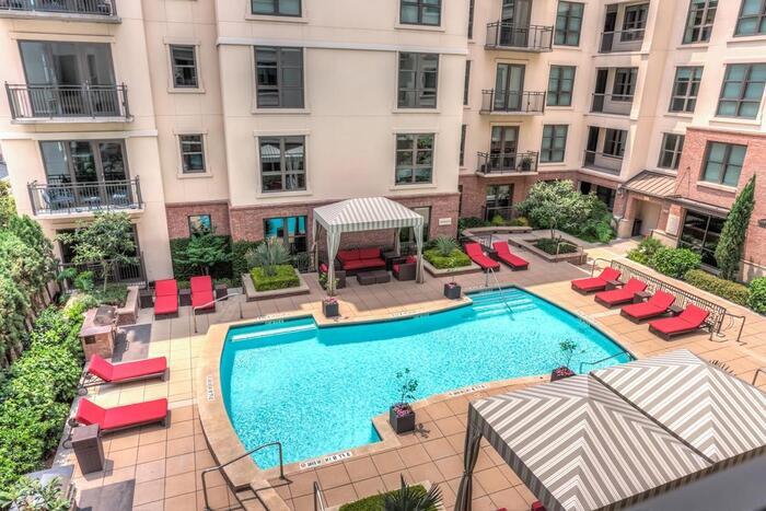Foto principal - 2929 Westheimer Rd
