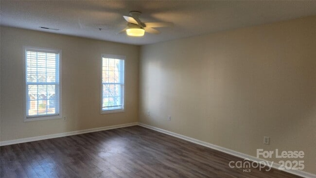 Building Photo - 110 Steam Engine Dr