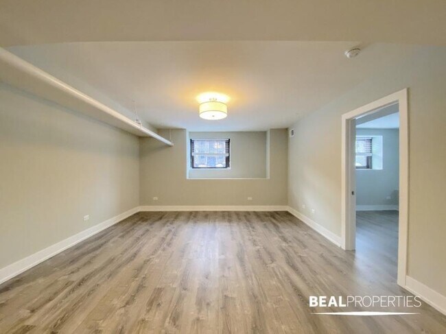 Foto del edificio - 2 bedroom in EVANSTON IL 60202