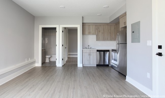 Building Photo - 680 NE Webster St