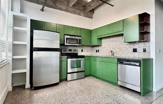 Foto del edificio - 221 W Lancaster Ave