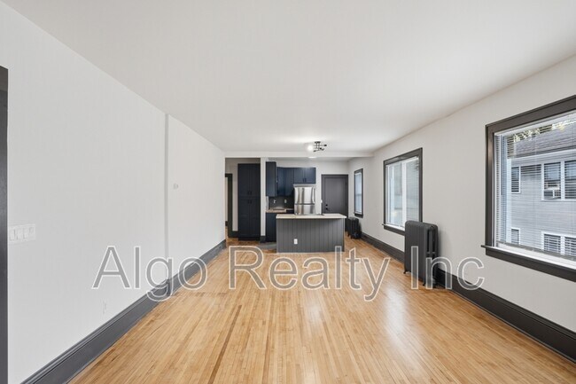 Foto del edificio - 3433 Portland Ave