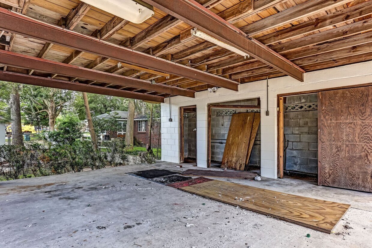 Freshly renovated Gordonston home has lots... House Rental in