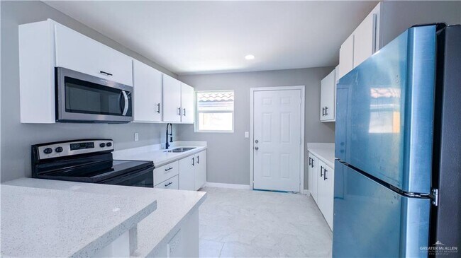 Foto del edificio - 15 Ridge Rd