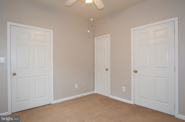 Building Photo - 6503 Grange Ln