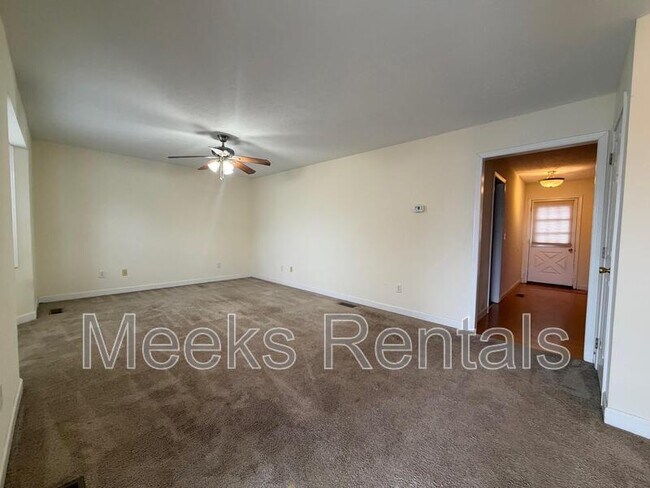 Foto del edificio - 410 Mill Rd