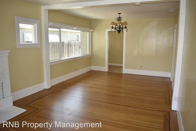 Foto del edificio - 2 br, 1 bath House - 1083 Santa Ynez Way
