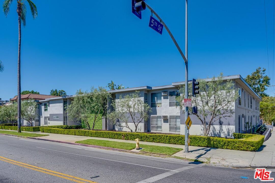 Primary Photo - 505 S Wilton Pl