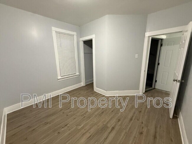 Building Photo - 3278 N 17th St