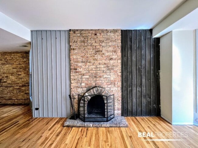 Foto del edificio - 2 bedroom in CHICAGO IL 60657