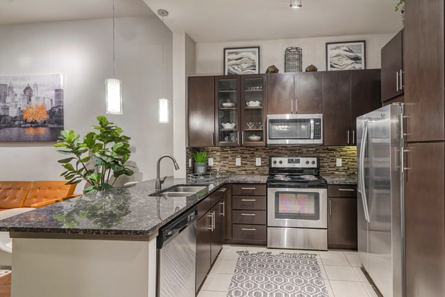 Building Photo - 5755 Hermann Park