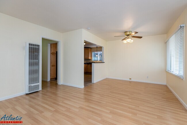 Building Photo - 411 E Duane Ave