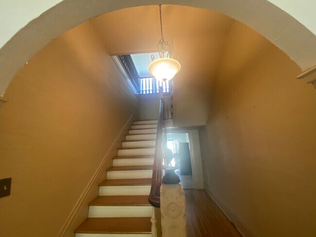 Foto del edificio - Special half off first full months rent !!...