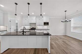 Building Photo - 2040 Myrrh Pl