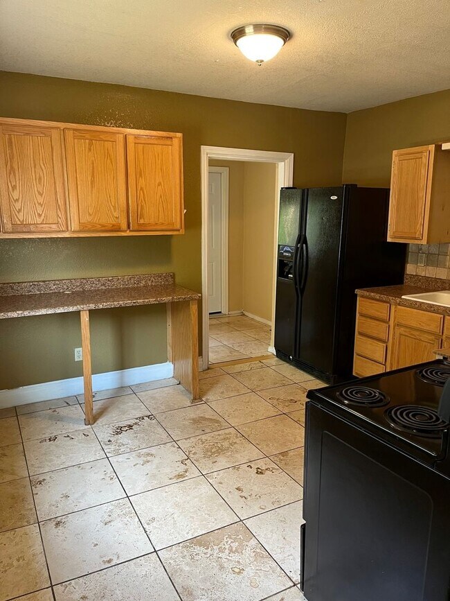 Foto del edificio - 2 Bed/1 Bath home near Downtown Springfield