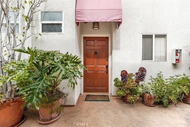 Foto del edificio - 14631 Dickens St