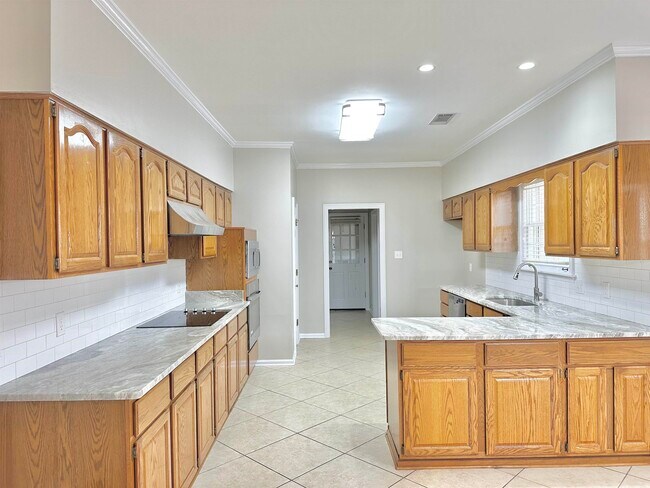 Building Photo - 3046 Dee Ann Dr