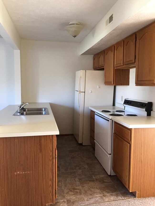 Building Photo - 103 Professional Dr