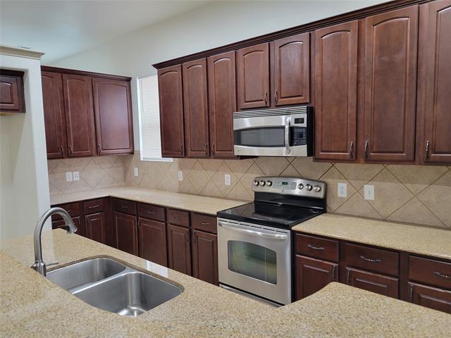 Foto del edificio - 508 Hummingbird Dr