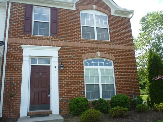 Building Photo - 4200 Wellston Pl