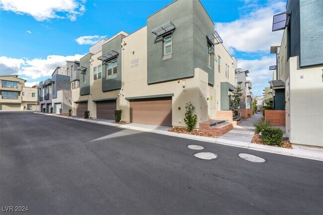 Building Photo - 11302 Kraft Mountain Ave