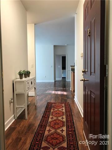Building Photo - 16434 Redstone Mountain Ln