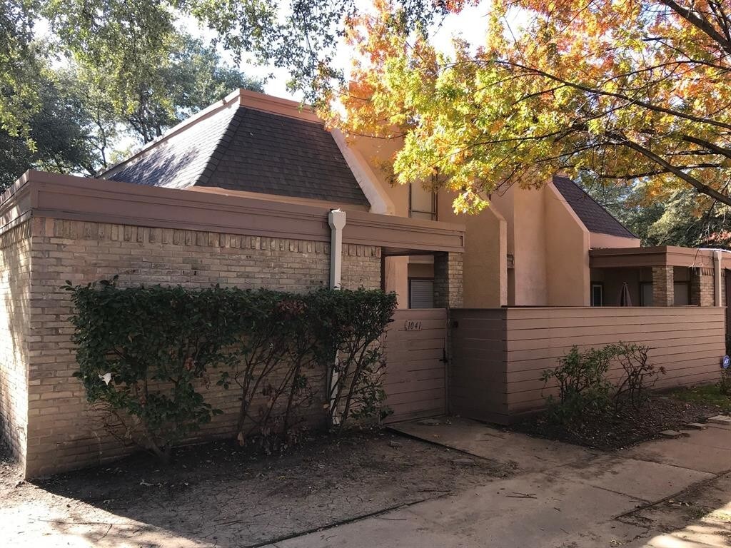 3045 Park Ln Unit 1041, Dallas, TX 75220 Condo for Rent in Dallas, TX