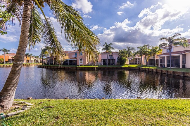 Building Photo - 1540 N Trafalgar Cir