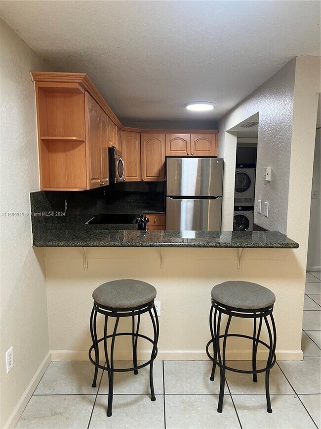 Foto del edificio - 210 SW 11th St