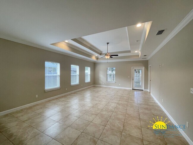 Building Photo - Gorgeous 3 Bedroom Home in Mary Esther!