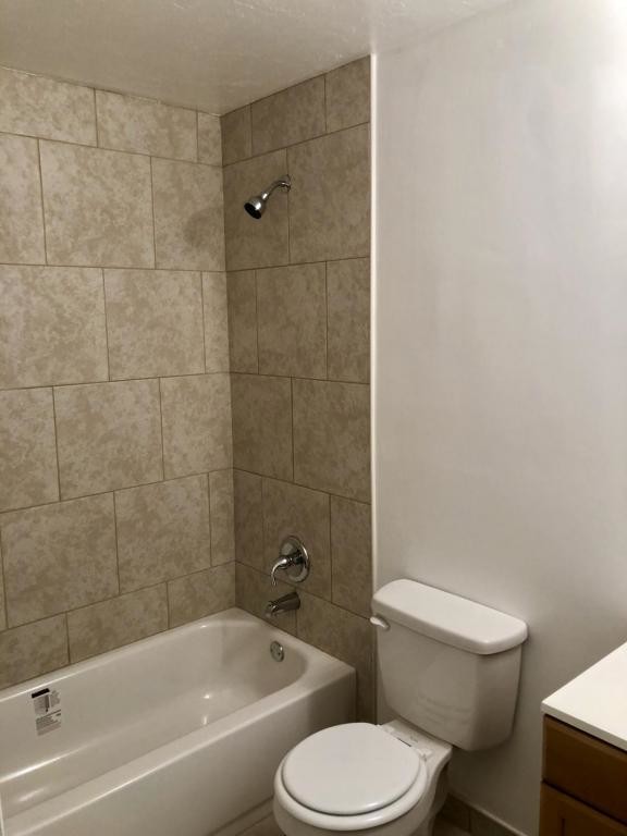 Foto del edificio - 3208 SW 26th. Ter, Unit B