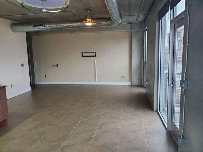 Foto del edificio - 309 E 5th St