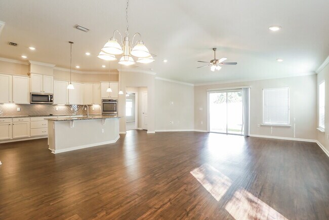 Building Photo - 13292 Avery Park Ln