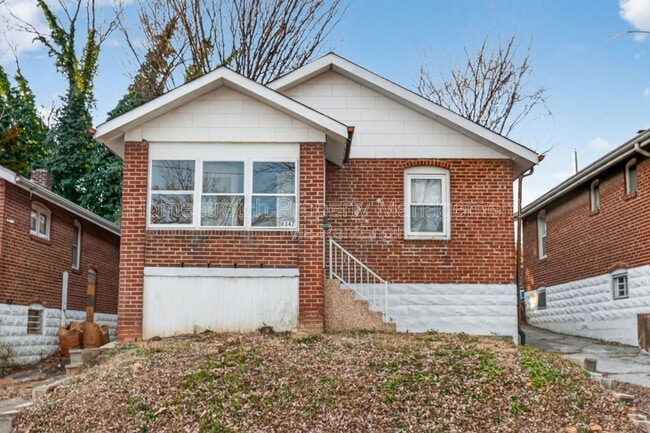 Foto del edificio - 8347 Eton Pl