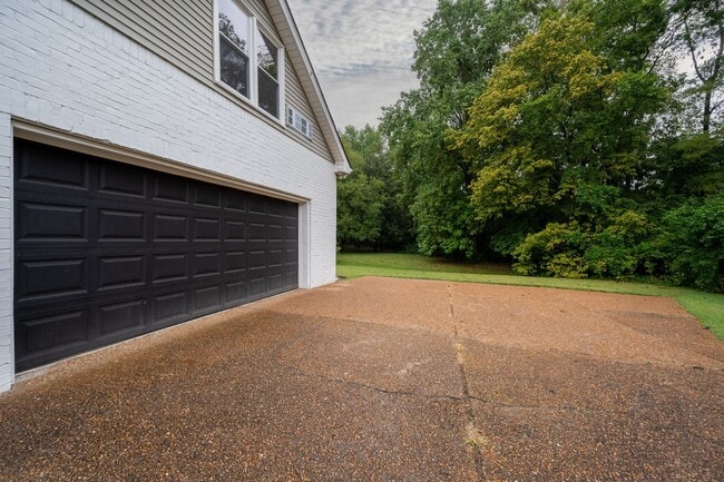 Building Photo - **RENOVATED FRANKLIN HOME IN BUCKINGHAM PA...