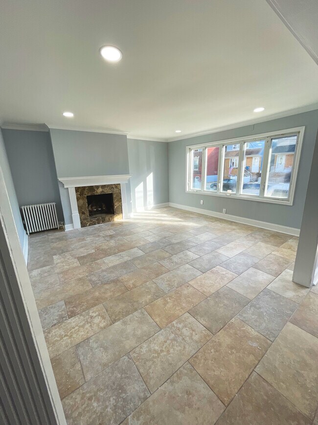 Living - 10 Cleveland Ave