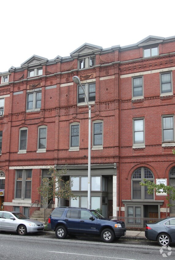 Building Photo - 15 W Preston St