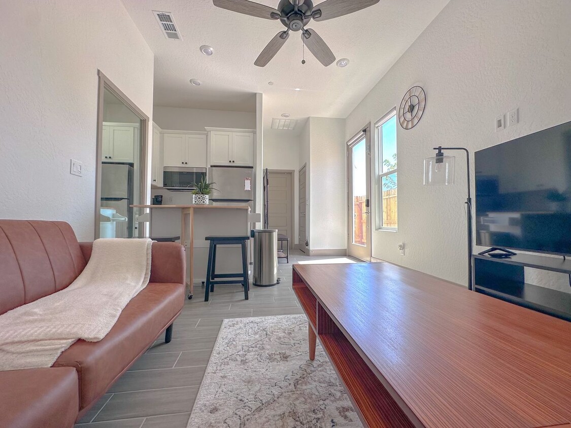 Primary Photo - Move in Ready in Northwest Hanford