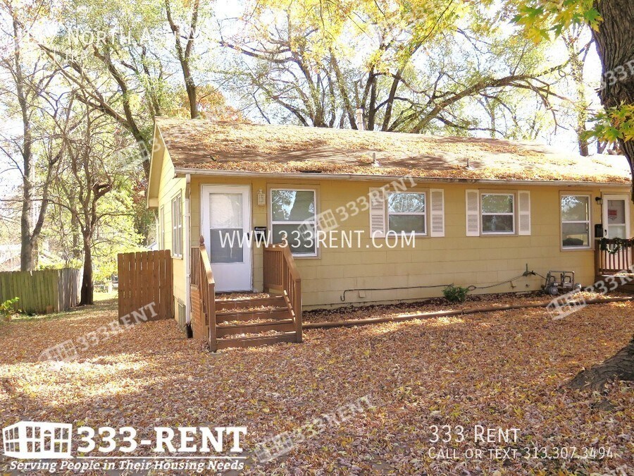 Primary Photo - 117 N Ash Ave