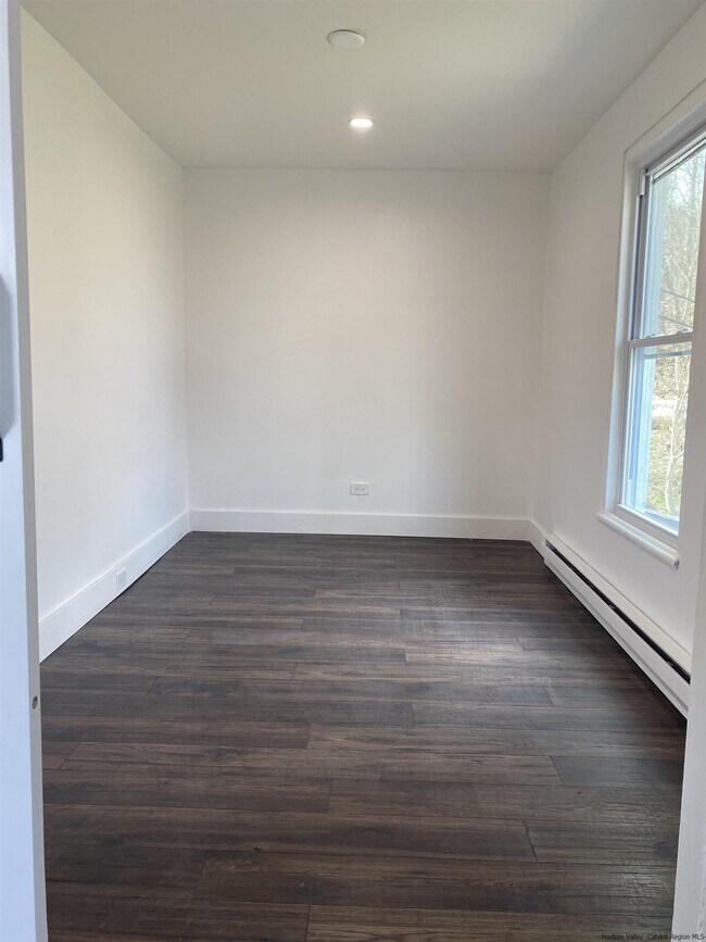 Building Photo - 1465 Creek Locks Rd