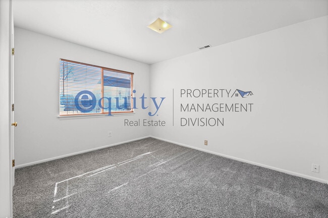 Building Photo - 2550 S 900 E