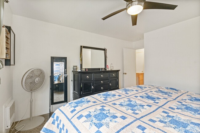 Building Photo - 91-1010-1010 Huliau St