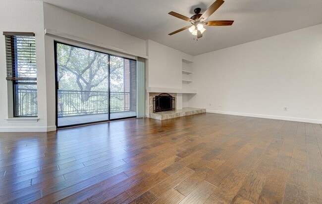 Building Photo - 4711 Spicewood Springs Rd
