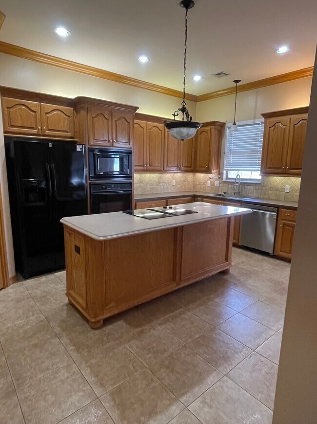 Foto del edificio - 5609 Bent Creek Dr