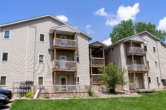 Stone Court Apartments Ames IA 50010 Apartments com Stone Court Apartments Ames IA 50010 Apartments com