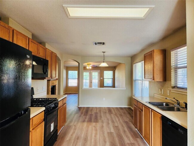 Building Photo - 1141 Terra St