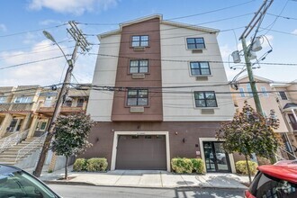 Building Photo - 422-424-424 63rd St