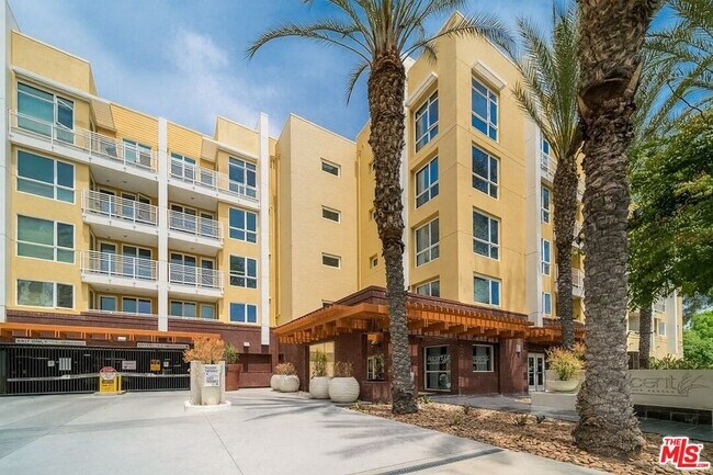 Building Photo - 21301 Erwin St
